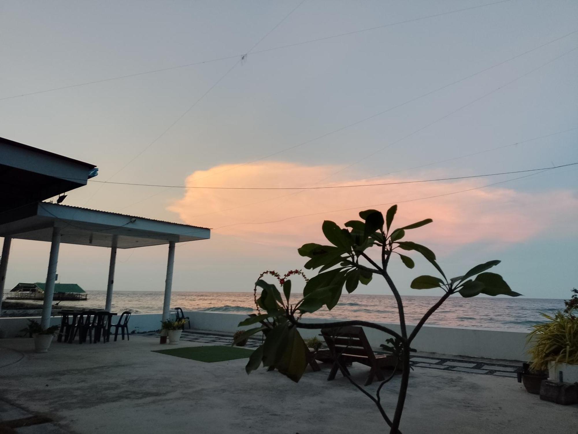 Angler'S Hub & Resort Oslob Exterior photo